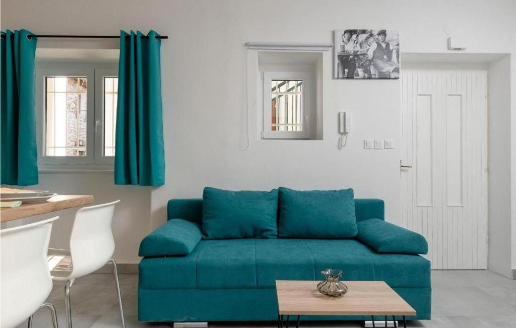 Old Place Apartman *